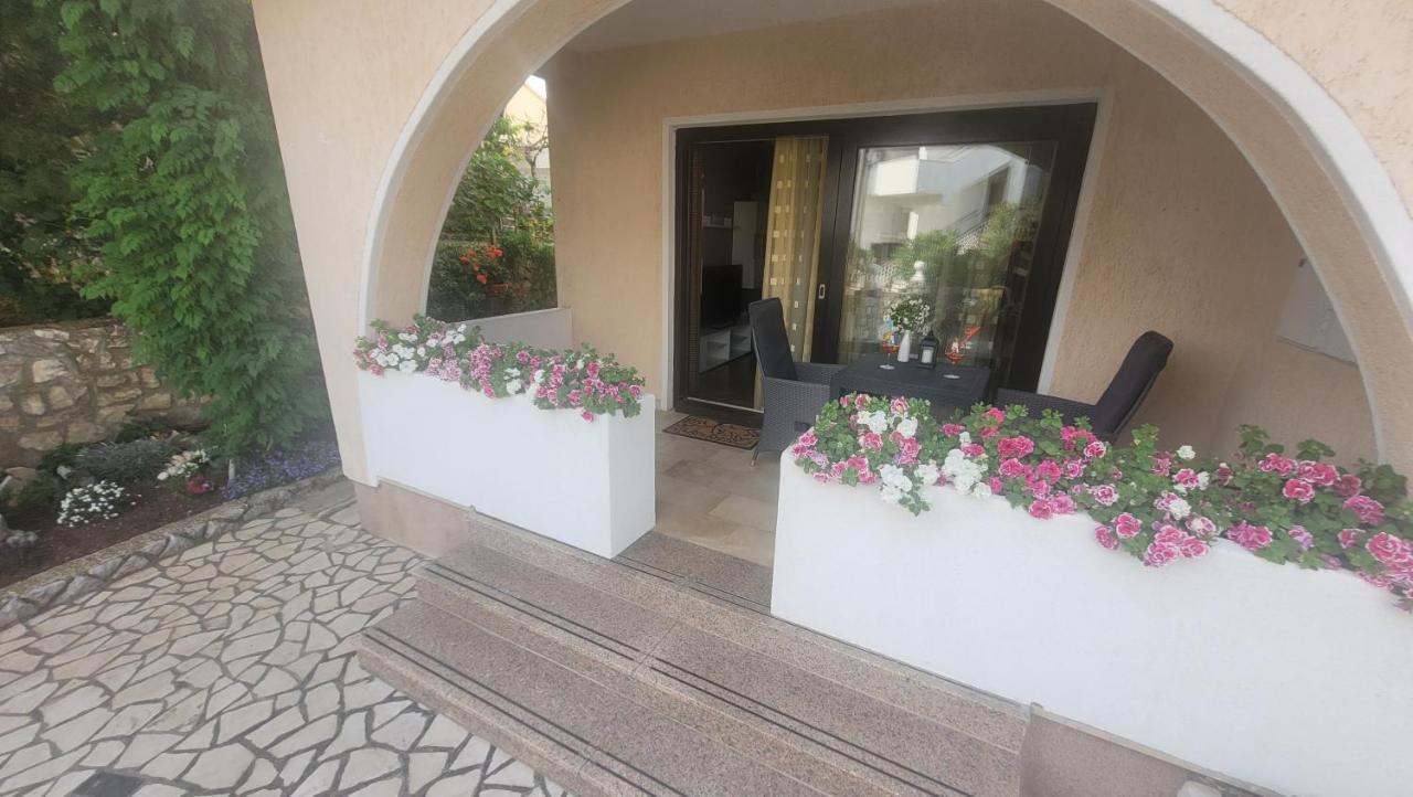 Lily Apartment Krk Town Exterior photo